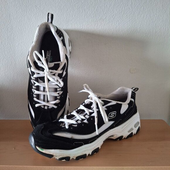 Skechers D'Lites Memory Foam - Black & White - Women's Sz 9.5 - Picture 2 of 8